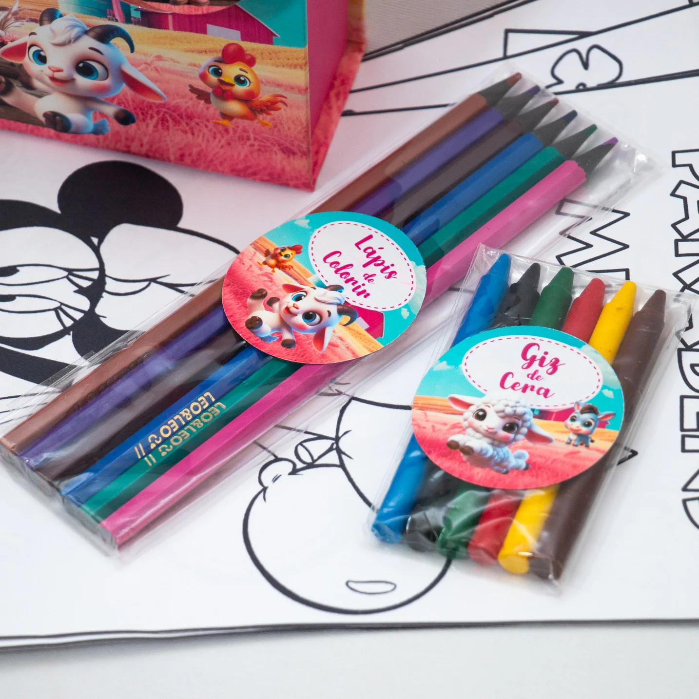 Maleta Cartonada com Kit de colorir - Imagem 7