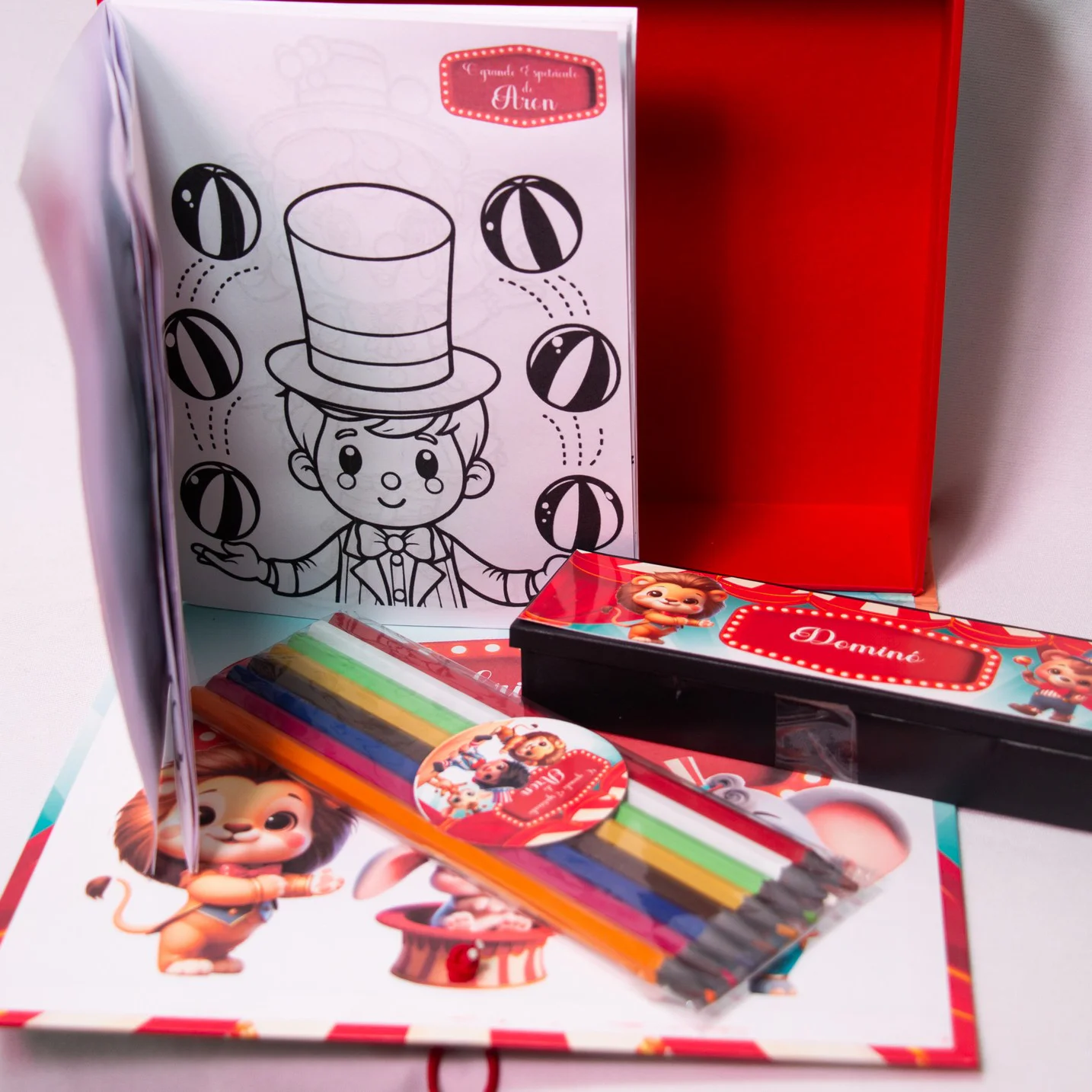 Maleta Cartonada com dominó e kit colorir - Imagem 6
