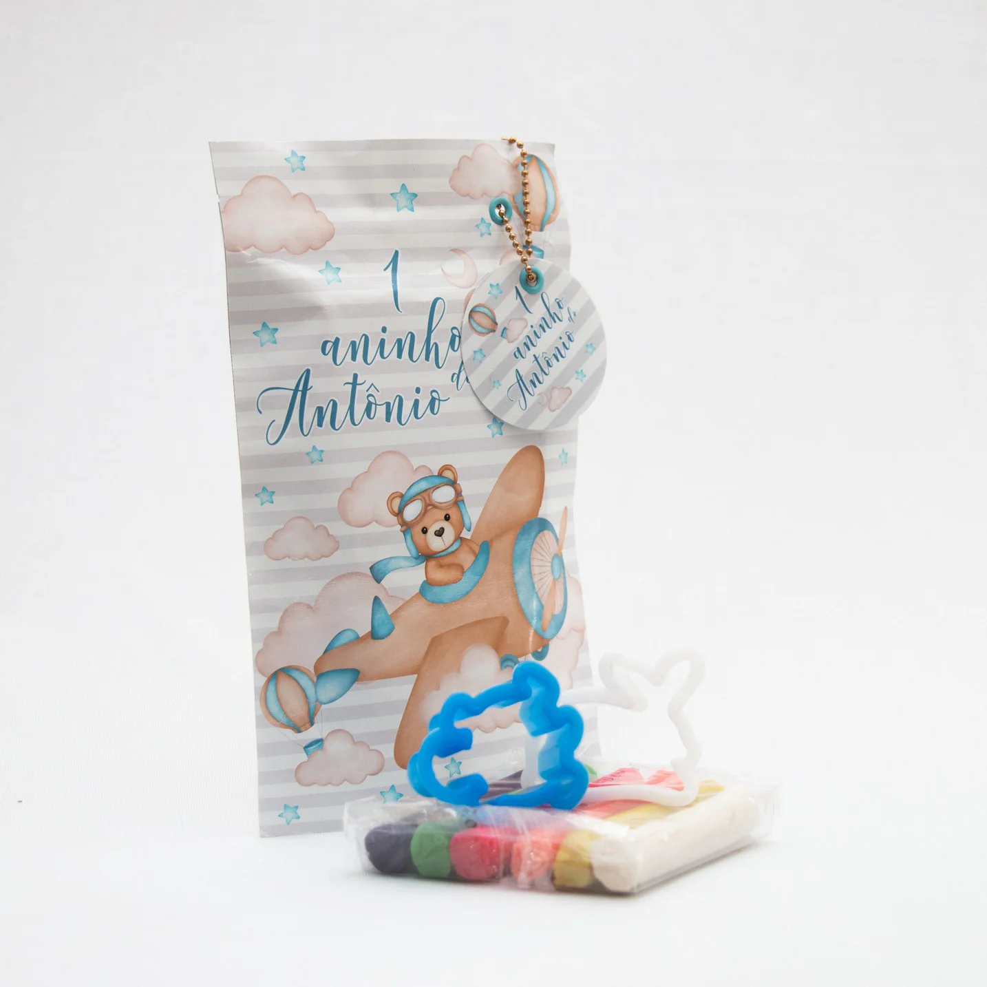 Saquinho Ziploc com massinha e cortadores - Imagem 4