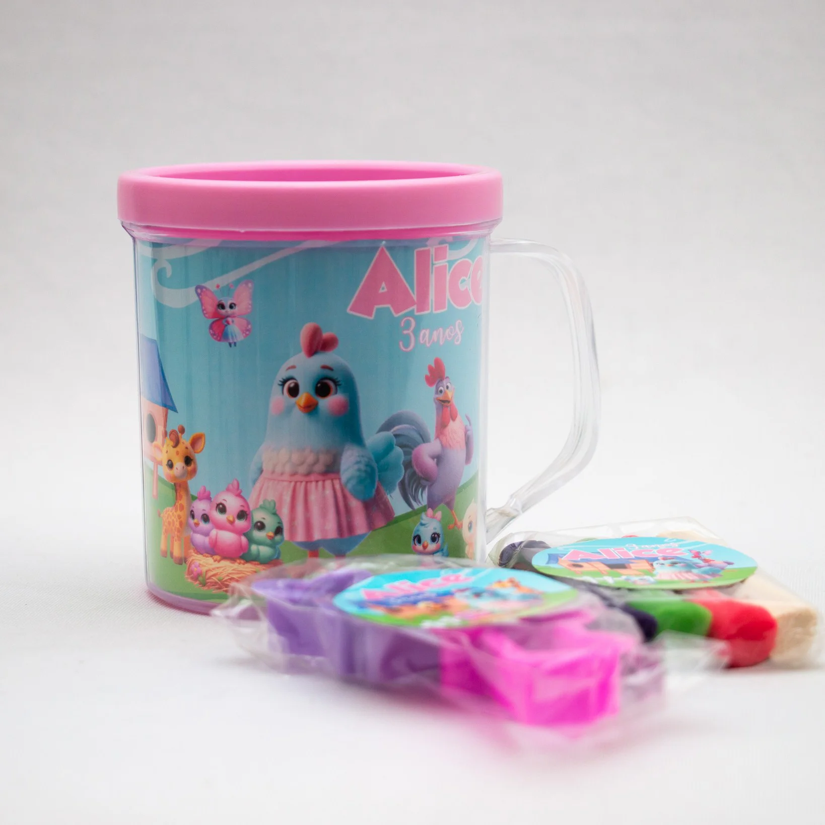 Caneca Personalizada com Kit Massinha e cortadores - Imagem 6