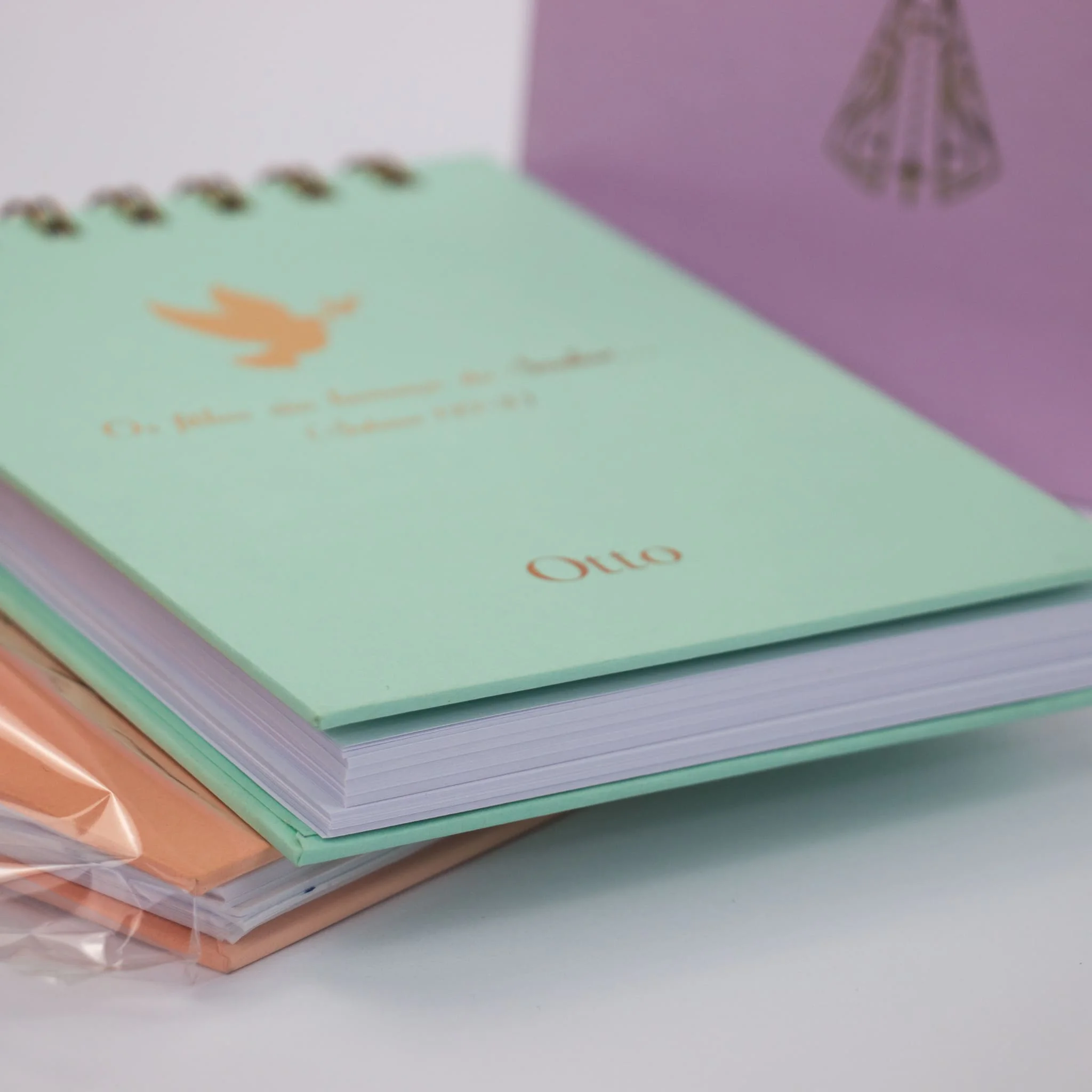Bloquinho Cartonado com detalhes Hotstamping - Imagem 7